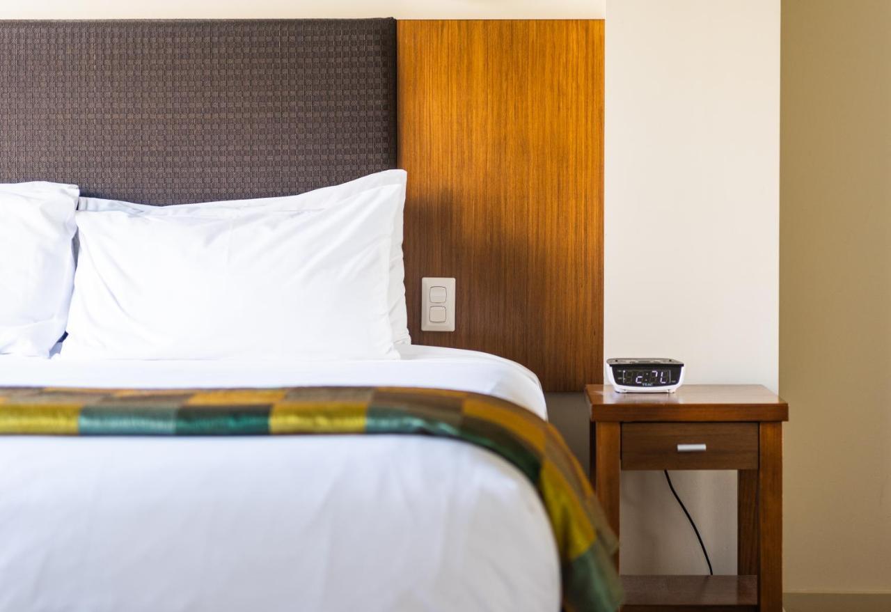Ocean Breeze Hotel Auckland Buitenkant foto