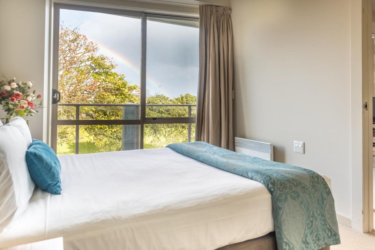 Ocean Breeze Hotel Auckland Buitenkant foto